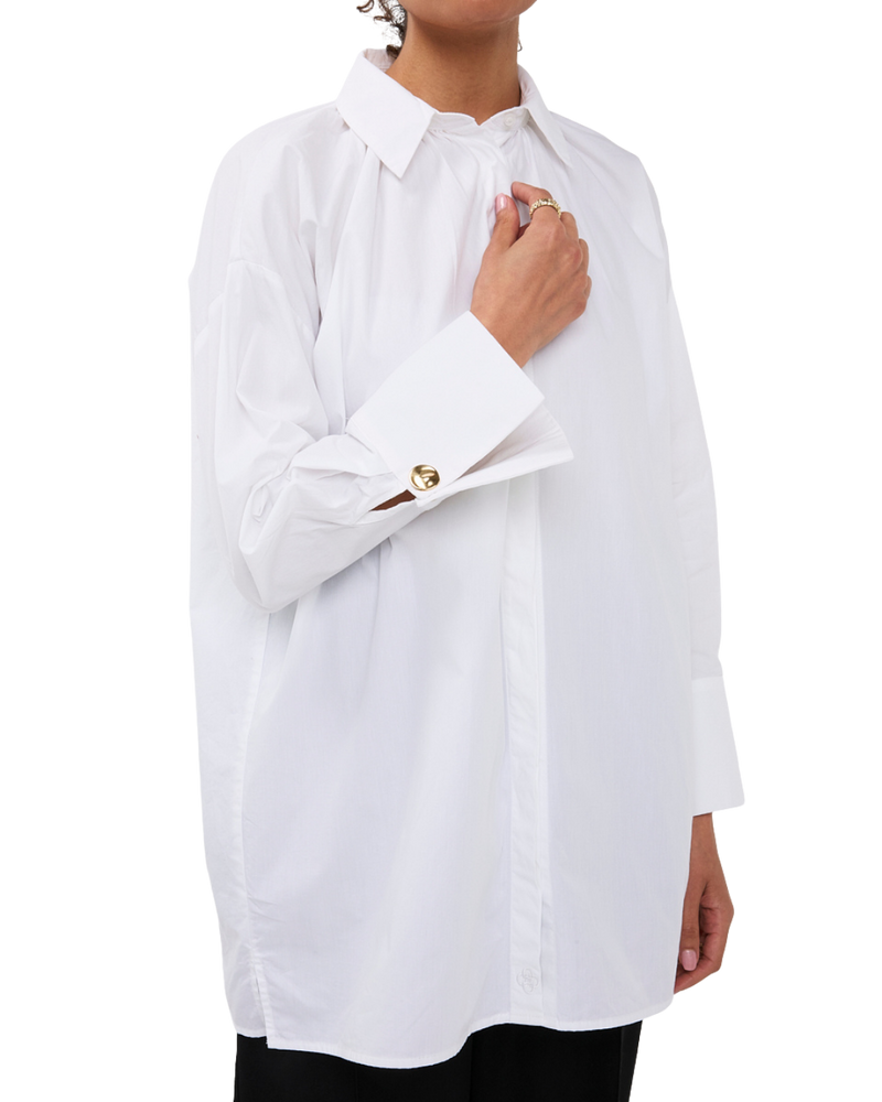 Bluse mit plissierter Vorderseite – Weiß
